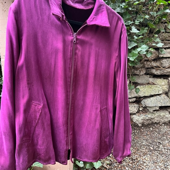 Purple Velvet Bomber Jacket with Zip-Up Style - Picture 5 of 7